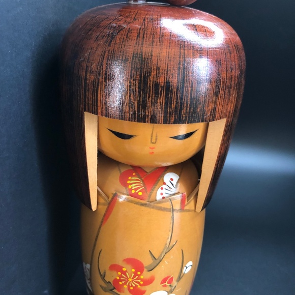 Japanese large collectible  Kokeshi  doll - 9 ½" tall -very  good condition - Picture 1 of 6